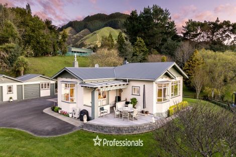 Photo of property in 229 Whitemans Valley Road, Whitemans Valley, Upper Hutt, 5371