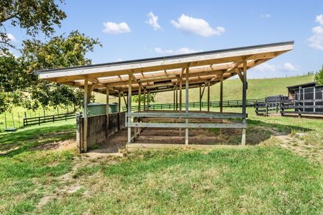 Photo of property in 1539 State Highway 16, Helensville, 0875