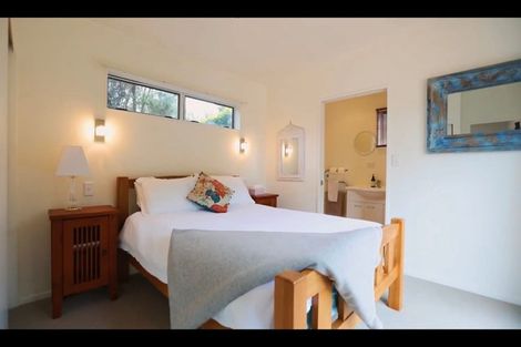 Photo of property in 54 Pinetone Road, Kumeu, 0892