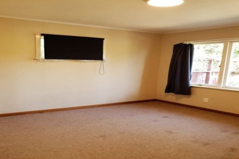 Photo of property in 9 Lex Avenue, Green Bay, Auckland, 0604