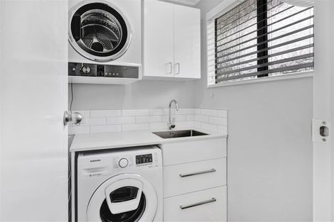 Photo of property in 29b Warkworth Grove, Bell Block, New Plymouth, 4312