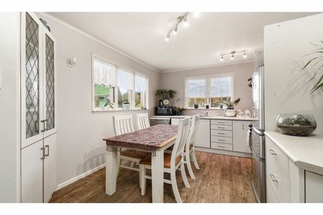 Photo of property in 5 Cherrywood Place, Western Heights, Rotorua, 3015