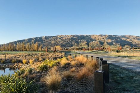 Photo of property in 10 Little Orchard Way, Wanaka, 9382