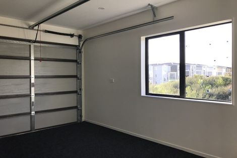 Photo of property in 70 Joseph Street, Flat Bush, Auckland, 2019