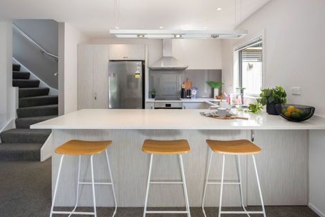Photo of property in 61u8 Black Rock Road, Newlands, Wellington, 6037