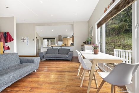 Photo of property in 67 Garden Road, Northland, Wellington, 6012