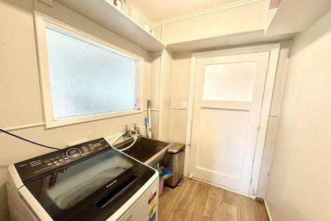 Photo of property in 2a-2b Devon Place, Cannons Creek, Porirua, 5024