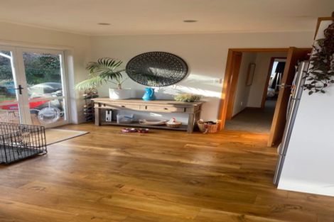 Photo of property in 243 Mangorei Road, Merrilands, New Plymouth, 4312