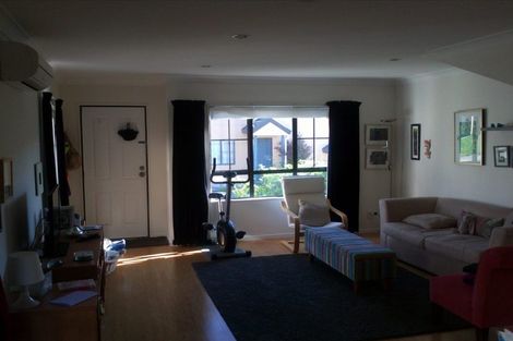 Photo of property in 77a Woodhouse Avenue, Karori, Wellington, 6012