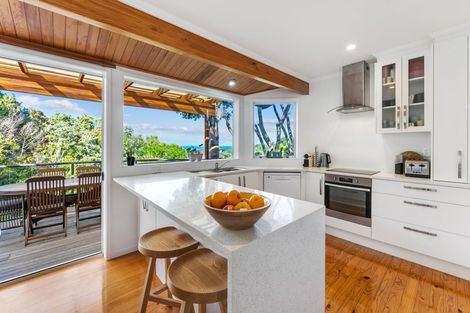 Photo of property in 99 Churchill Road, Murrays Bay, Auckland, 0630