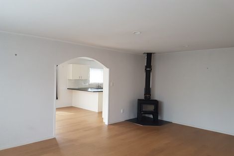 Photo of property in 26 Taioma Crescent, Te Atatu Peninsula, Auckland, 0610