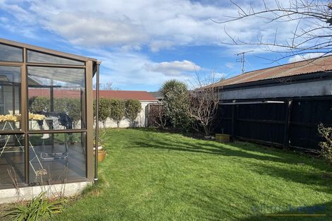 Photo of property in 19 Salford Avenue, Redwood, Christchurch, 8051