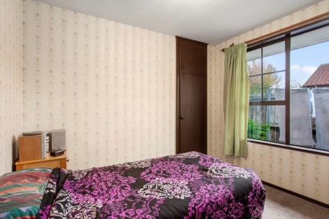 Photo of property in 37 Karnak Crescent, Russley, Christchurch, 8042