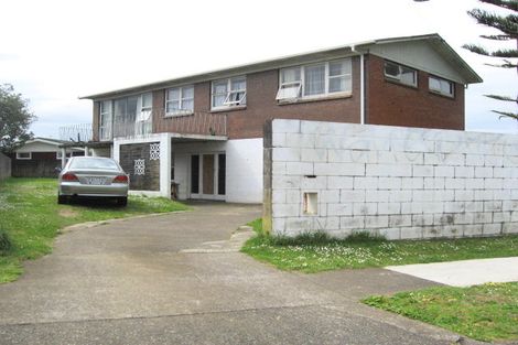 Photo of property in 2/10 Idlewild Avenue, Mangere, Auckland, 2022