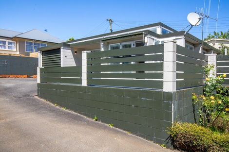 Photo of property in 8c Brassey Road, Saint Johns Hill, Whanganui, 4500