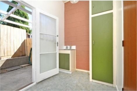 Photo of property in 67 Titirangi Road, New Lynn, Auckland, 0600