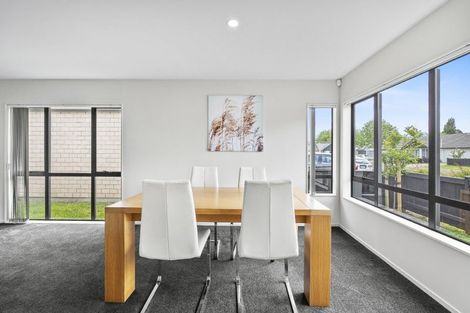 Photo of property in 27 Kotuku Crescent, Takanini, 2112