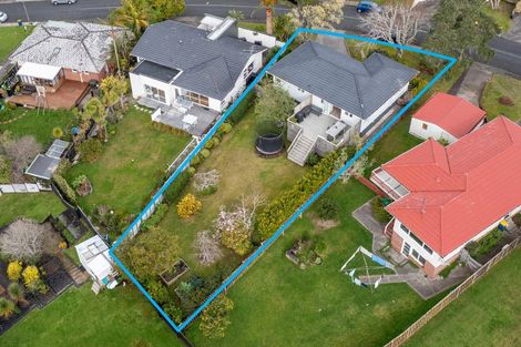Photo of property in 25 Agincourt Street, Glenfield, Auckland, 0629