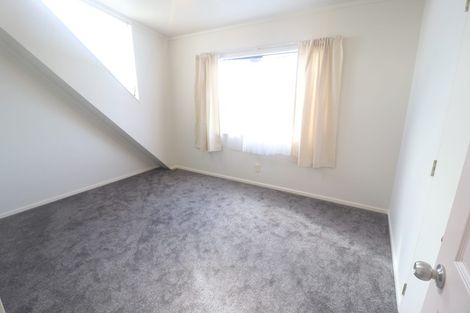 Photo of property in 1/4 Mickle Street, Te Atatu South, Auckland, 0610
