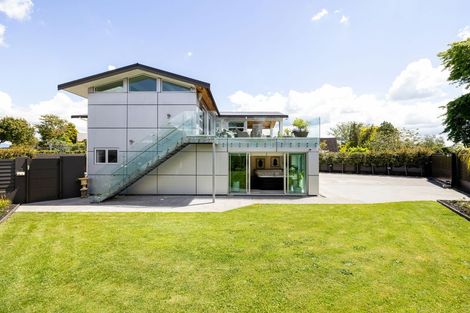Photo of property in 163 Lake Crescent, Hamilton Lake, Hamilton, 3204