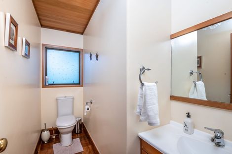 Photo of property in 26 Burbank Crescent, Churton Park, Wellington, 6037