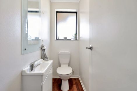 Photo of property in 2/127 Coronation Road, Papatoetoe, Auckland, 2025