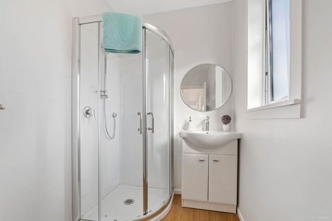 Photo of property in 48 Spence Road, Henderson, Auckland, 0612