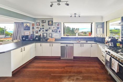 Photo of property in 47 Crownhill Street, Spotswood, New Plymouth, 4310