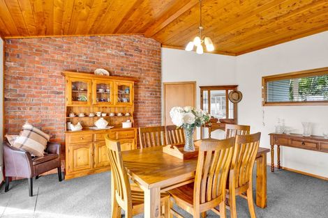 Photo of property in 242 Tawhiti Road, Hawera, 4672