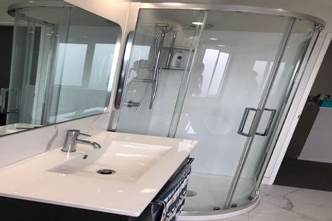 Photo of property in 28a Opaheke Road, Papakura, 2110