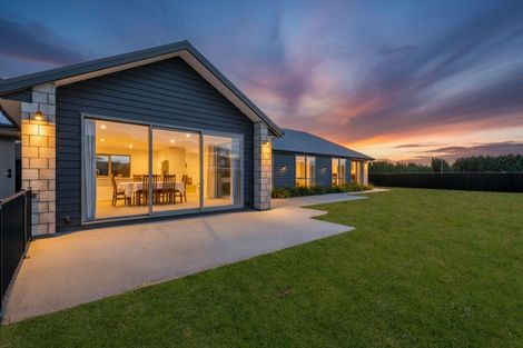 Photo of property in 100 Hoffman Court, Waikiwi, Invercargill, 9810