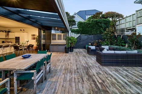 Photo of property in 67 Waipapa Road, Hataitai, Wellington, 6021