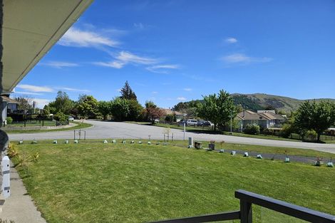 Photo of property in 32 Aorangi Crescent, Lake Tekapo, 7999