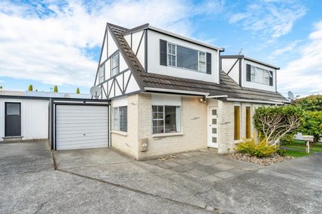 Photo of property in 11f5- John Street, Trentham, Upper Hutt, 5018