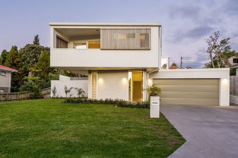 Photo of property in 5 Seaton Road, Murrays Bay, Auckland, 0630