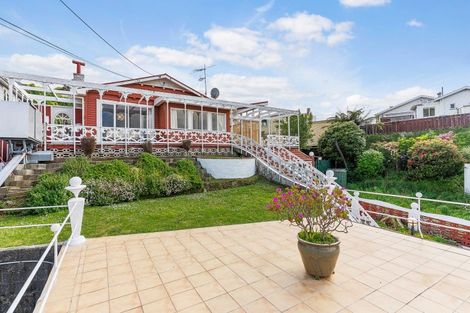 Photo of property in 97 Farnham Street, Mornington, Wellington, 6021