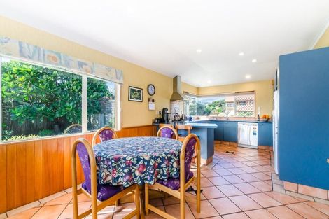 Photo of property in 23 Kotuku Drive, Paraparaumu Beach, Paraparaumu, 5032