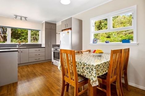 Photo of property in 52 Chester Road, Tawa, Wellington, 5028
