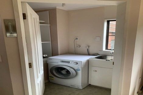 Photo of property in 42 Satara Crescent, Khandallah, Wellington, 6035