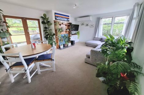 Photo of property in 22 Glenpark Avenue, Frankleigh Park, New Plymouth, 4310