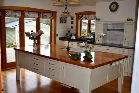 Photo of property in 65 Russell Street, Westport, 7825