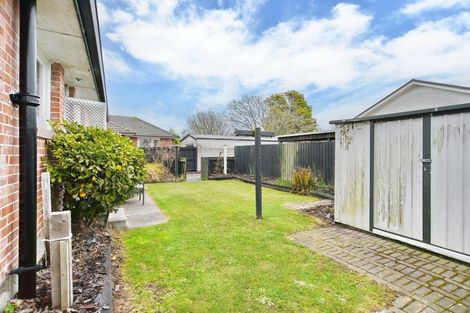 Photo of property in 2/21 Dunedin Street, Redwood, Christchurch, 8051