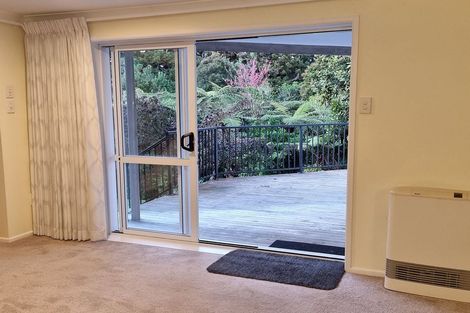 Photo of property in 28 Judkins Crescent, Cockle Bay, Auckland, 2014