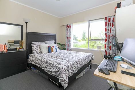 Photo of property in 2/126 Lynwood Road, New Lynn, Auckland, 0600