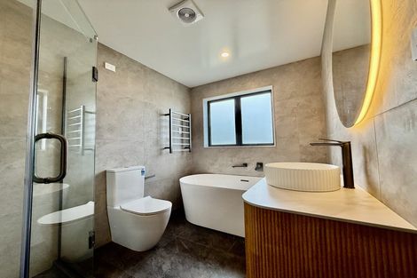 Photo of property in 77c Schoolside Road, Kumeu, 0810