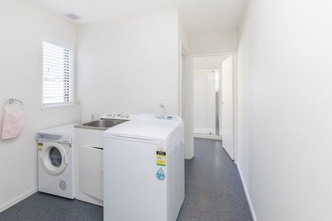 Photo of property in 32a Farquhars Road, Redwood, Christchurch, 8051