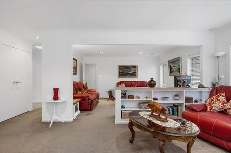 Photo of property in 17 Merriman Place, Pyes Pa, Tauranga, 3112