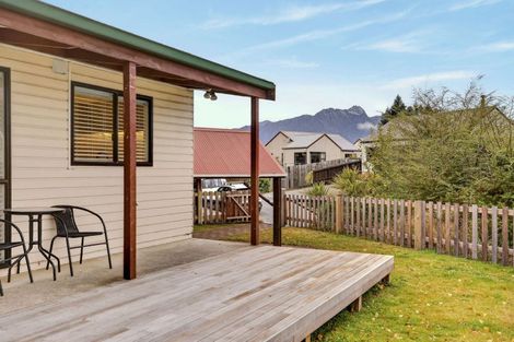 Photo of property in 1b Dart Place, Fernhill, Queenstown, 9300