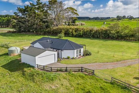 Photo of property in 450 Foxton Shannon Road, Foxton, 4893