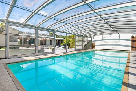 Photo of property in 360 Paremata Road, Whitby, Porirua, 5381